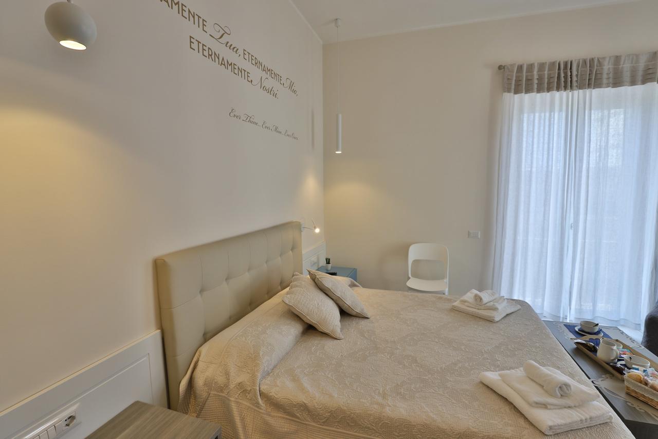 サレルノ Residenza Eleonora Bed & Breakfast エクステリア 写真