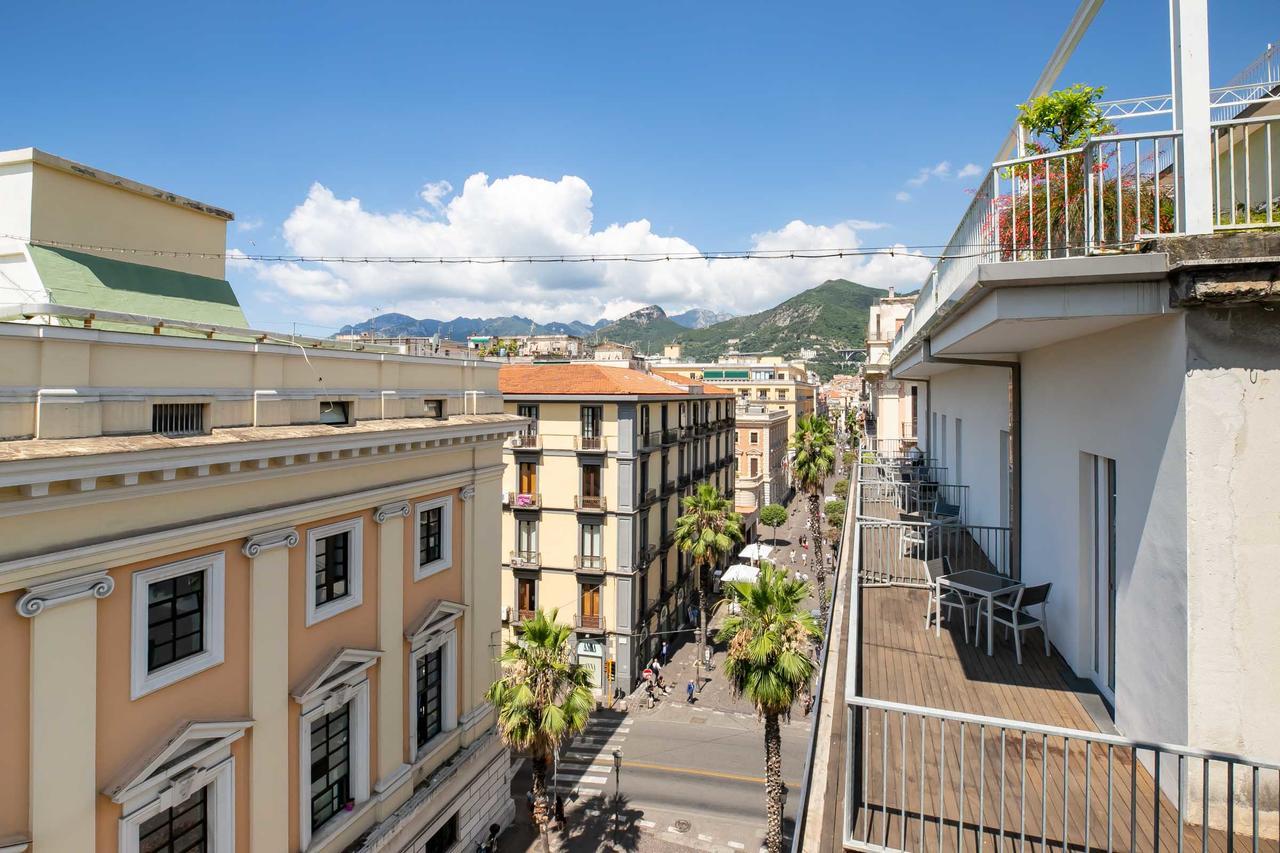 サレルノ Residenza Eleonora Bed & Breakfast エクステリア 写真