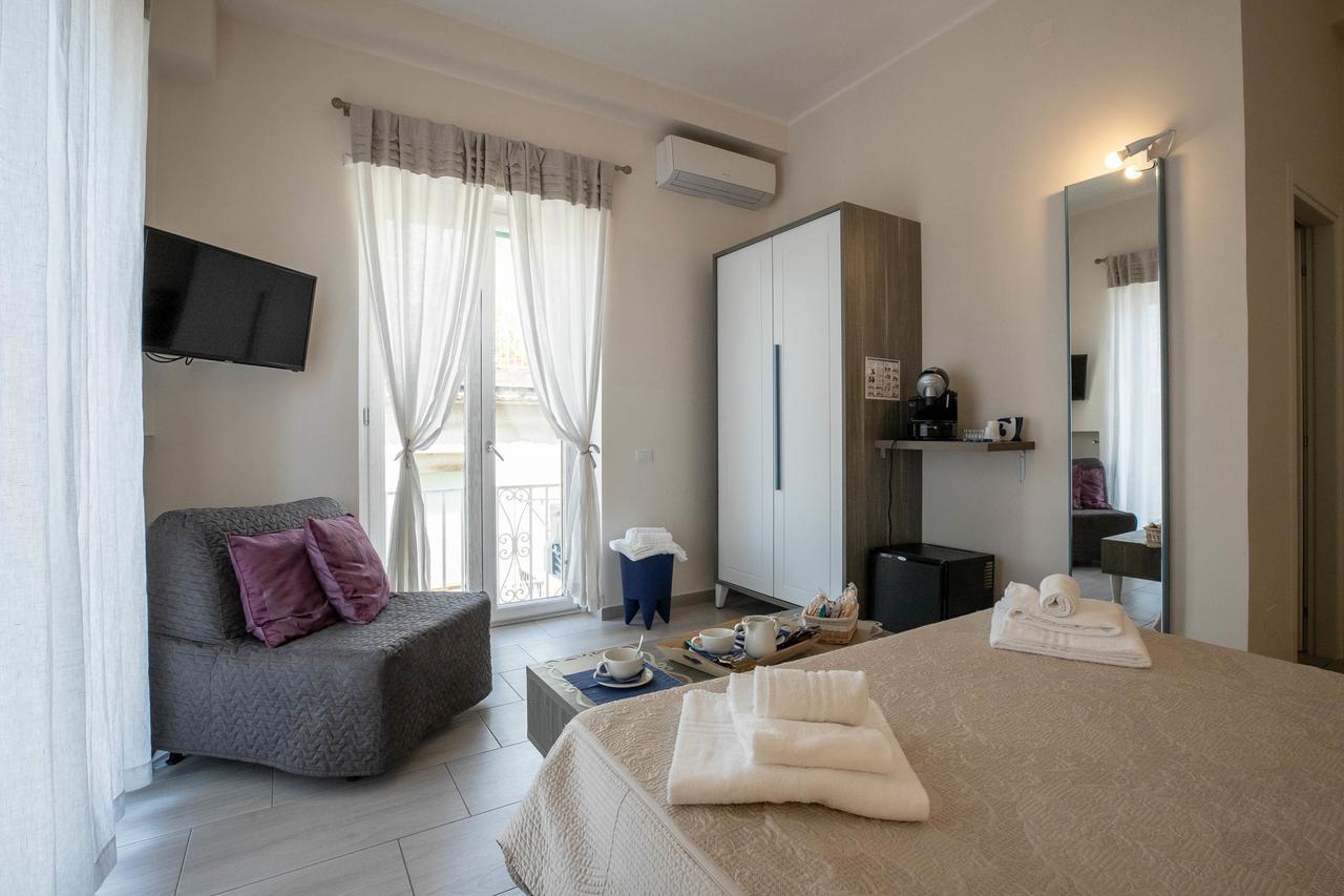 サレルノ Residenza Eleonora Bed & Breakfast エクステリア 写真
